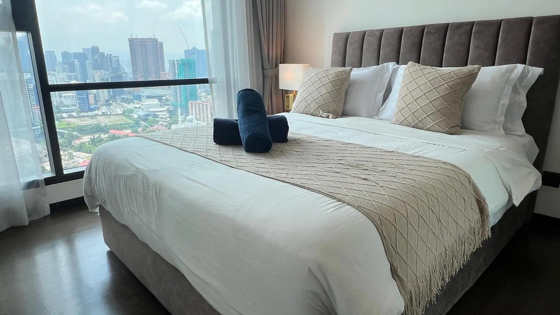 Aparthotel Opus Residences By Centurypro Kuala Lumpur Malaysia